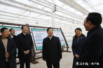 陈平赴台儿庄区和峄城区调研玻璃温室现代农业发展情况